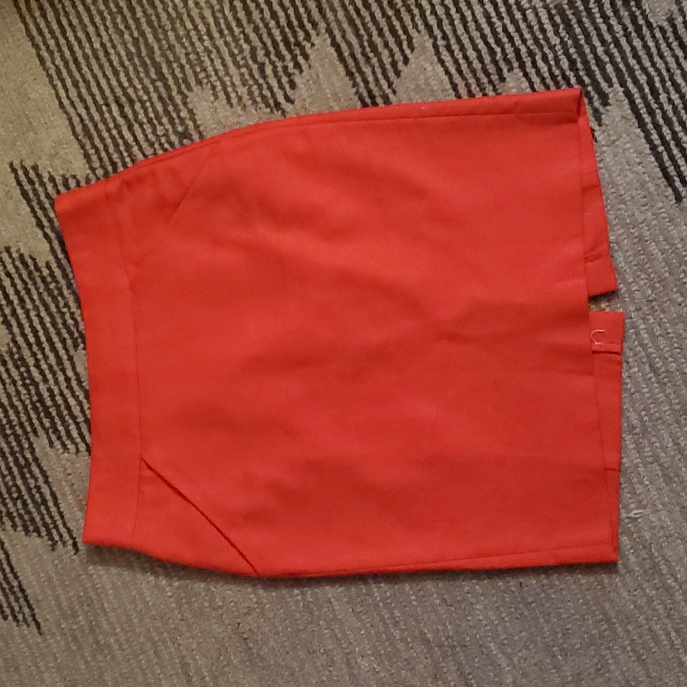 J. Crew The Pencil Skirt ✏